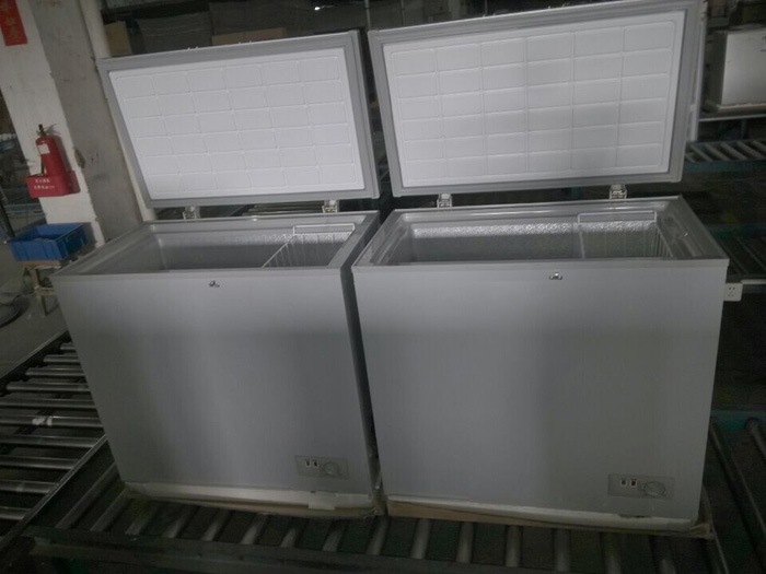 158L solar freezer, with 150watt solar panel, 12V/50Ah Gel batteries